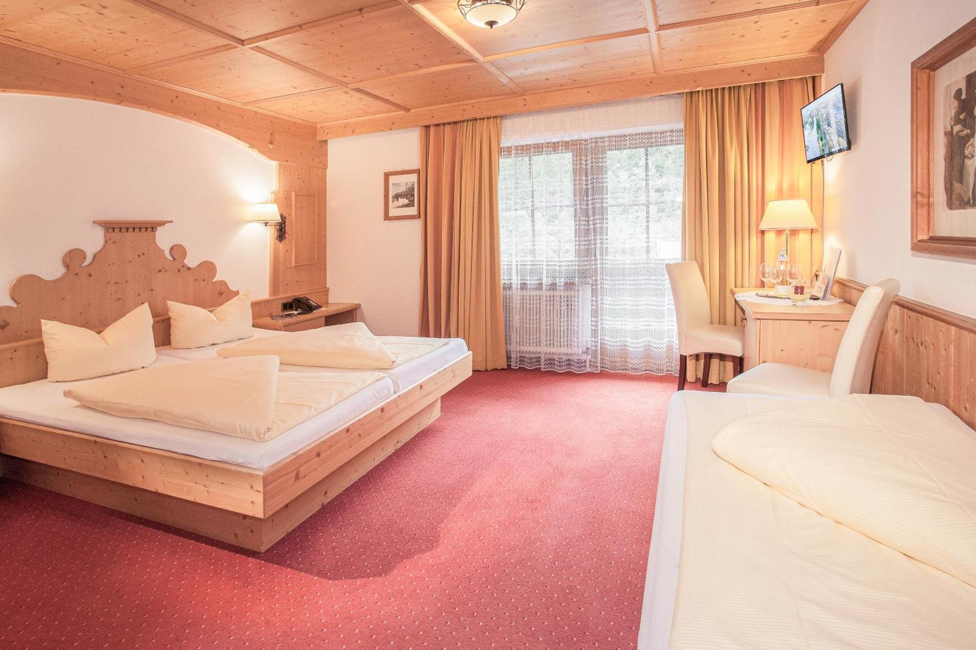 Alpenhotel Tirolerhof Gerlos Oda fotoğraf
